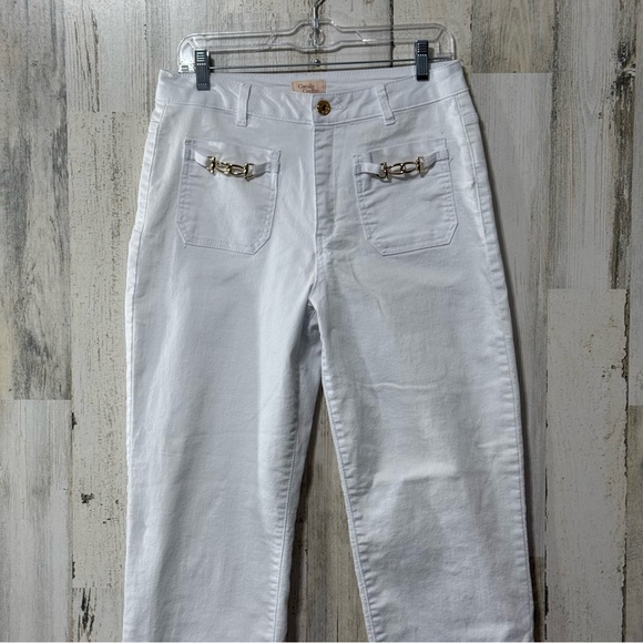 Camila Coelho Ivory Cropped Jeans with Gold Chain Detail - Picture 3 of 14
